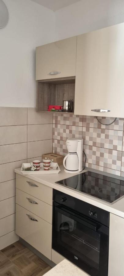 Apartments Cambellezza Kastela Luaran gambar