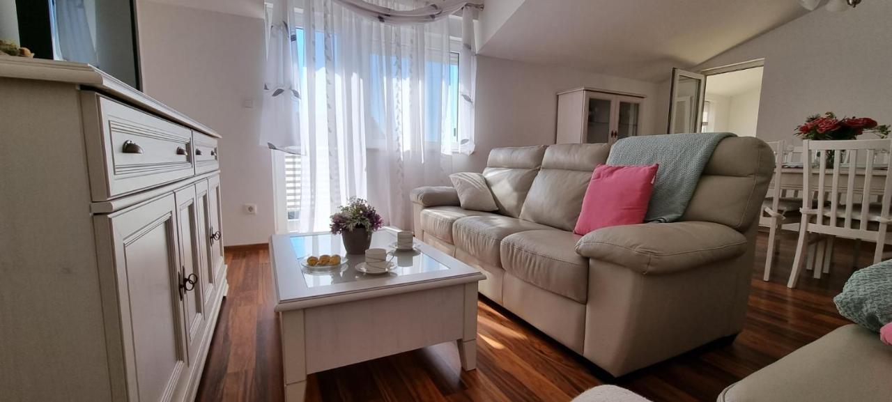 Apartments Cambellezza Kastela Luaran gambar