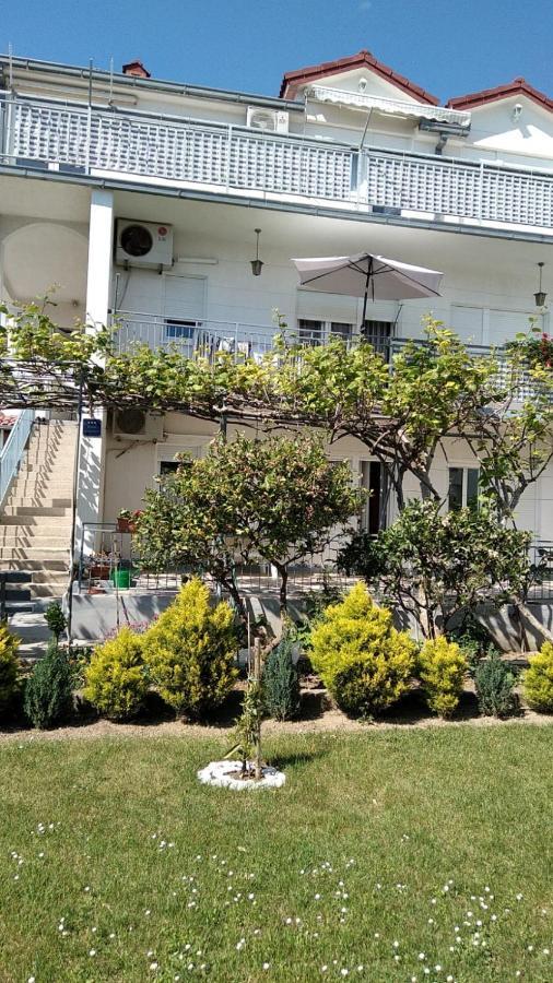 Apartments Cambellezza Kastela Luaran gambar